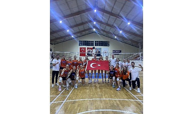 Eczacıbaşı 2. Lig Voleybol Takımı Haftayı Galibiyetle Kapadı