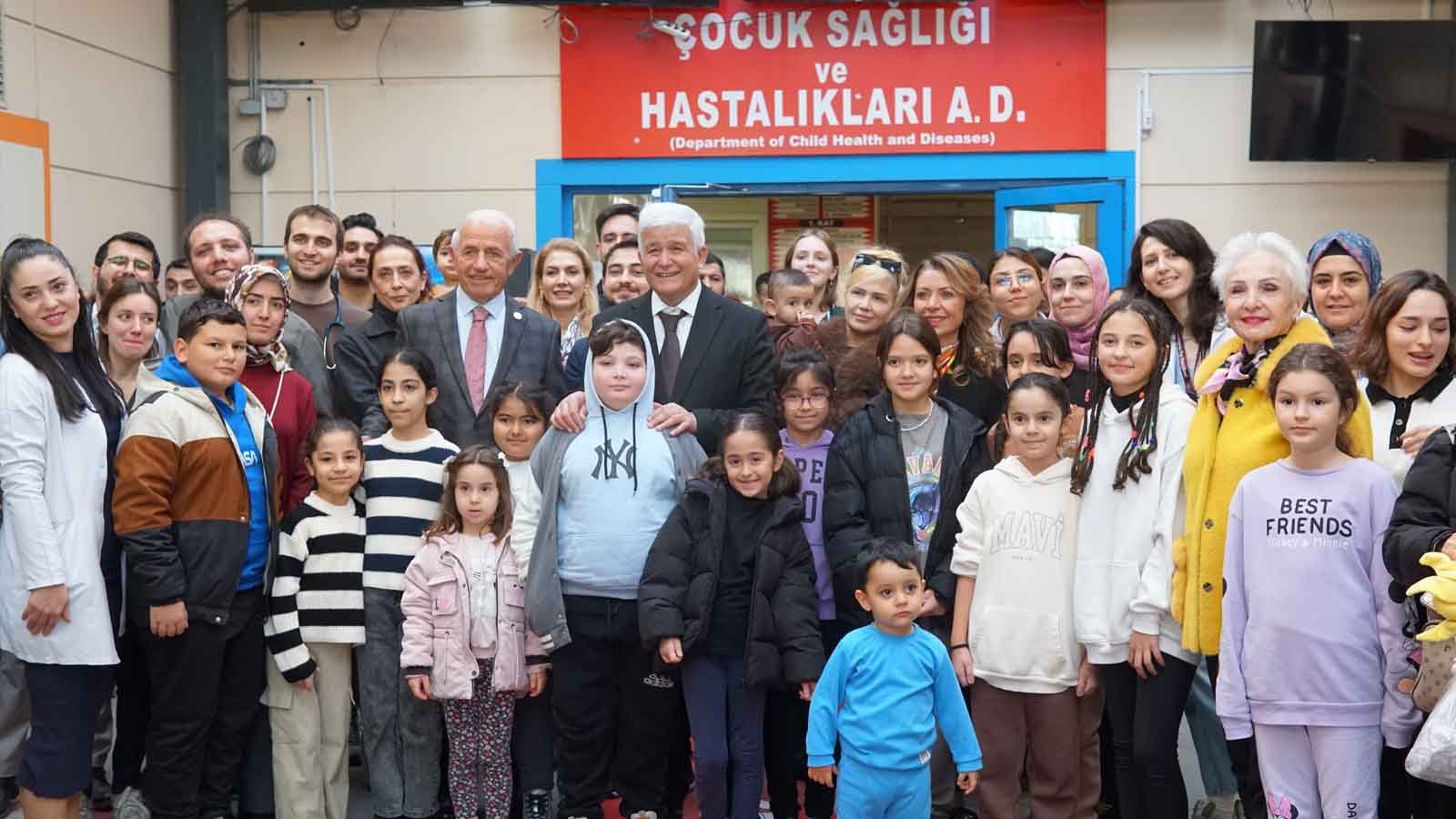 Nafi Güral Ve Ailesi, Cerrahpaşa Çocuk Kliniği'ne Önemli Yenilikler Sağladı